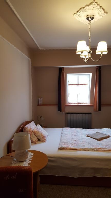 Duna Panzio 2* Győr